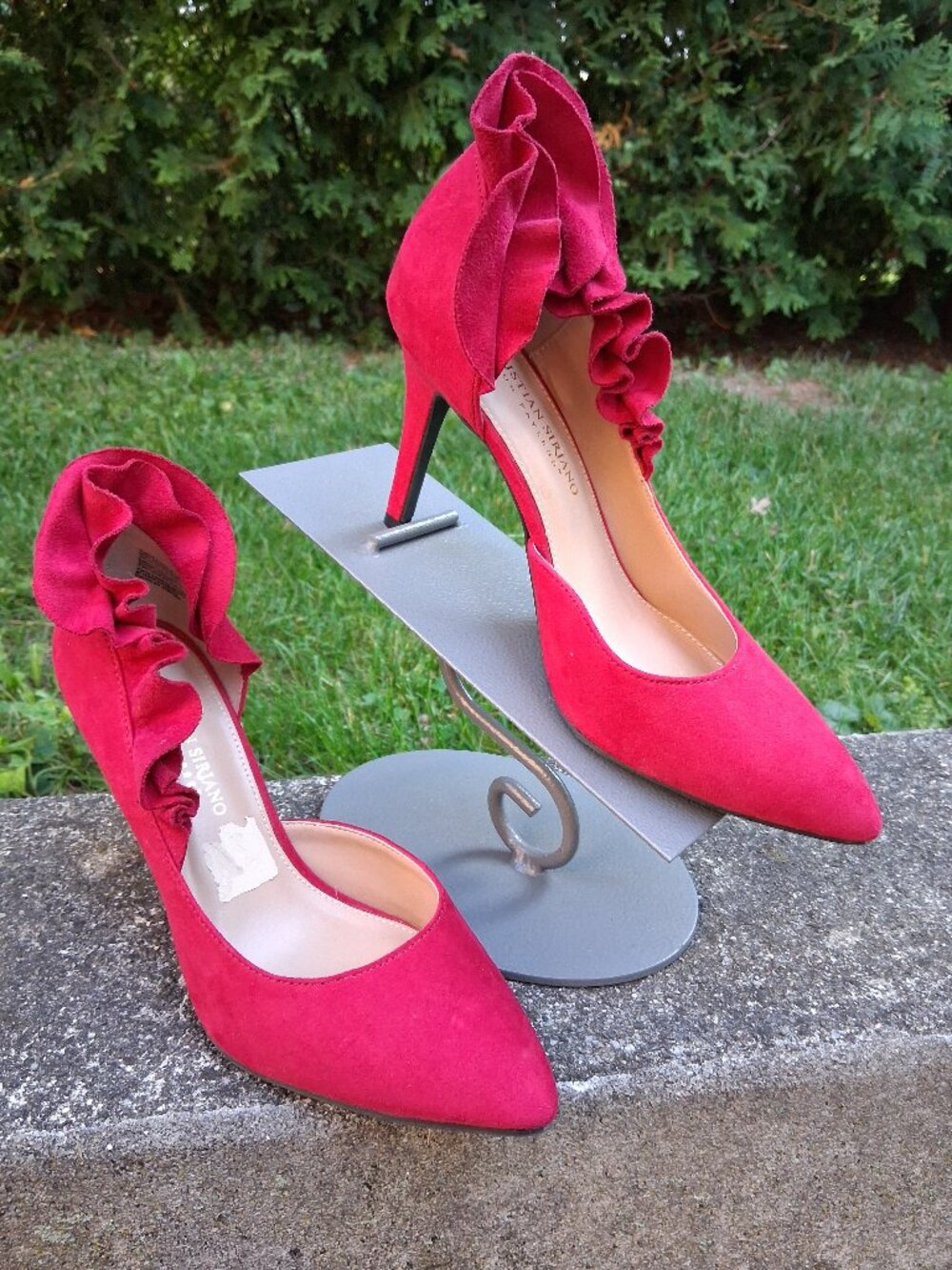 Red Suede Shoes 7.5 Ruffle (Christian Siriano for payless) - Picture 1 of 8
